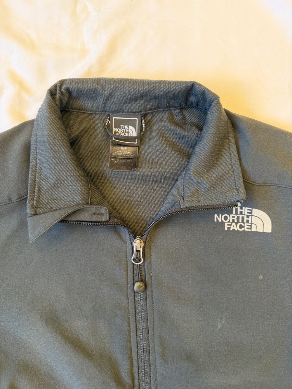 The North Face Women's Apex Softshell Jacket Black Small S/P Full Zip